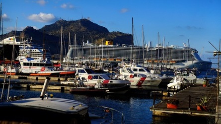 PALERMO. Fotografie di Giulio Azzarello &copy;2022.