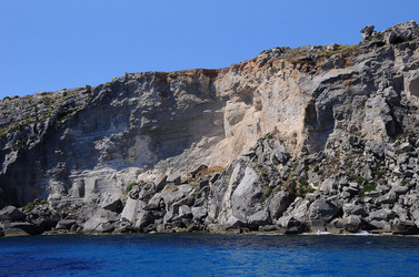ISOLA DI FAVIGNANA in Sicilia. Visioni panoramiche o particolari. Fotografie di Giulio Azzarello ©2014. ISOLA DI FAVIGNANA in Sicilia. Visioni panoramiche o particolari. Fotografie di Giulio Azzarello ©2014.