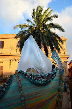 SANTA ROSALIA il festino della patrona di Palermo alcuni momenti. Fotografie di Giulio Azzarello ©2014. SANTA ROSALIA il festino della patrona di Palermo alcuni momenti. Fotografie di Giulio Azzarello ©2014.