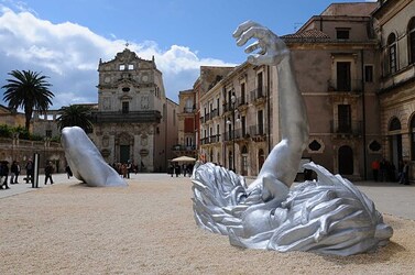 SIRACUSA arte a Ortiggia. Fotografie di Giulio Azzarello &copy;2014.