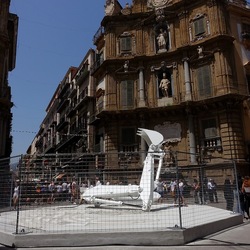 INSTALLAZIONE. Fotografie di Giulio Azzarello ©2022.