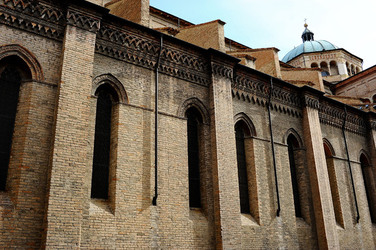 PARMA centro storico. Fotografie di Giulio Azzarello &copy;2016.