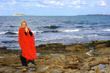 SARA FAVARO attrice e scrittrice italiana. Fotografie di Giulio Azzarello &copy;2015 2016.