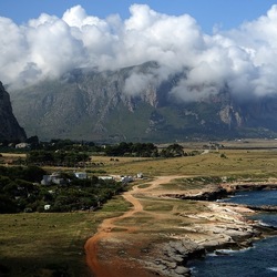 MACARI. Fotografie di Giulio Azzarello &copy;2023.