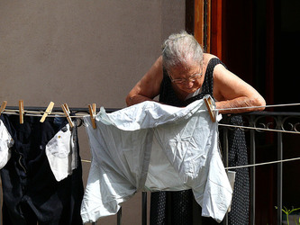 ANZIANI fotografie di Giulio Azzarello &copy;2014.