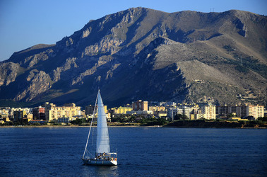 IL GOLFO E IL PORTO DI PALERMO. Fotografie di Giulio Azzarello &copy;2015 2016.