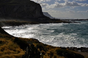 COSTA SICILIANA fotografie di Giulio Azzarello &copy;2020.