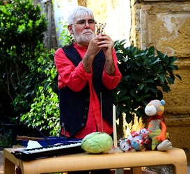 LA MACCHINA DEI SOGNI di Mimmo Cuticchio. Fotografie di Giulio Azzarello ©2020. LA MACCHINA DEI SOGNI di Mimmo Cuticchio. Fotografie di Giulio Azzarello ©2020.