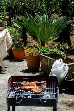 CARNE RUSTICA fotografie di Giulio Azzarello ©2019. CARNE RUSTICA fotografie di Giulio Azzarello ©2019.