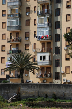 PALERMO il suo centro storico le periferie i monumenti. Fotografie di Giulio Azzarello ©2014.