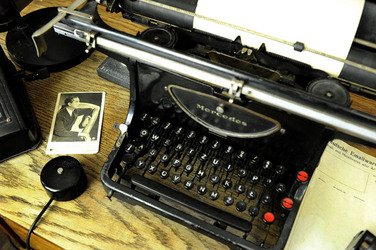 IL MUSEO SCHINDLER a Cracovia. Fotografie di Giulio Azzarello ©2016. IL MUSEO SCHINDLER a Cracovia. Fotografie di Giulio Azzarello ©2016.