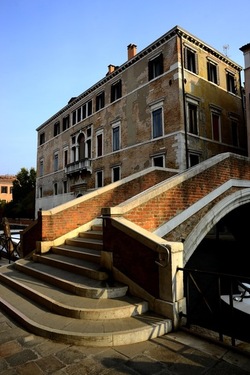 VENEZIA fotografie di Giulio Azzarello ©2022.