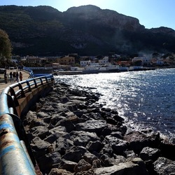 COSTA SICILIANA. Fotografie di Giulio Azzarello &copy;2022.
