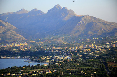 SOLUNTO in Sicilia. Fotografie di Giulio Azzarello ©2016. SOLUNTO in Sicilia. Fotografie di Giulio Azzarello ©2016.