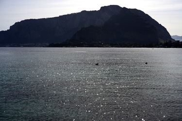 FEBBRAIO Fotografie di Giulio Azzarello &copy;2022.