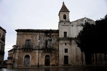 FAVARA in provincia di Agrigento. Fotografie di Giulio Azzarello 2014.