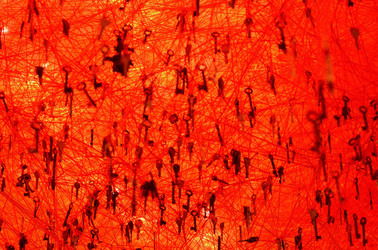 BIENNALE di VENEZIA padiglione giapponese. Foto di Giulio Azzarello &copy;2015 2016. Opera di Chiharu Shiota The KEY in the HAND .