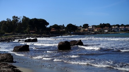 COSTA SICILIANA. Fotografie di Giulio Azzarello &copy;2022.