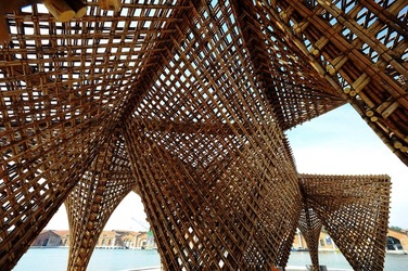 STRUTTURA di LEGNO BIENNALE di ARCHITETTURA di VENEZIA. Foto di G.Azzarello ©2018. STRUTTURA di LEGNO BIENNALE di ARCHITETTURA di VENEZIA. Foto di G.Azzarello ©2018.