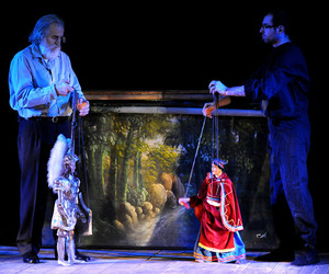 OPERA DEI PUPI di Mimmo Cuticchio in uno spettacolo natalizio a Palermo. Fotografie di Giulio Azzarello ©2014. OPERA DEI PUPI di Mimmo Cuticchio in uno spettacolo natalizio a Palermo. Fotografie di Giulio Azzarello ©2014.