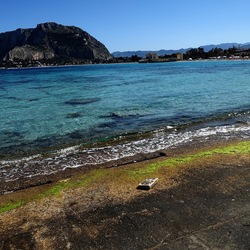 MONDELLO. Fotografie di Giulio Azzarello &copy;2024.