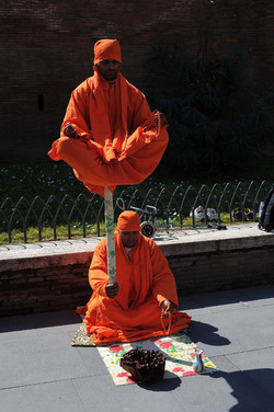 ROMA. Fotografie di Giulio Azzarello ©2014. ROMA. Fotografie di Giulio Azzarello ©2014.