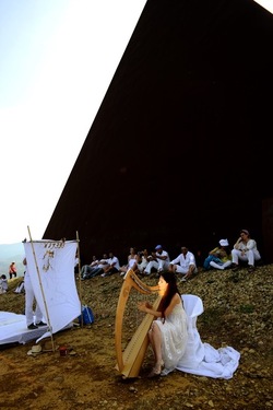 FIUMARA D ARTE fotografie di Giulio Azzarello ©2019. FIUMARA D ARTE fotografie di Giulio Azzarello ©2019.