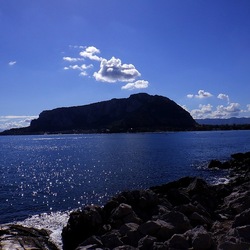 MONDELLO fotografie di Giulio Azzarello ©2021. MONDELLO fotografie di Giulio Azzarello ©2021.