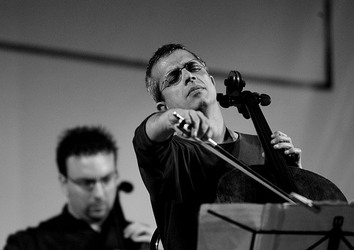 GIOVANNI SOLLIMA in concerto. Fotografie di Giulio Azzarello &copy;2014.