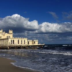 MONDELLO. Fotografie di Giulio Azzarello &copy;2024.