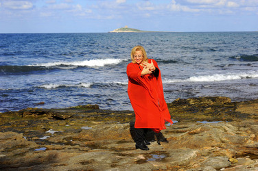 SARA FAVARO attrice e scrittrice italiana. Fotografie di Giulio Azzarello &copy;2015 2016.