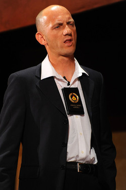 MARIO PUPELLA la sua scuola il suo teatro. Fotografie di Giulio Azzarello &copy;2014.