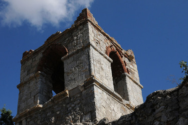 POLIZZI GENEROSA in Sicilia. Fotografie di Giulio Azzarello ©2014. POLIZZI GENEROSA in Sicilia. Fotografie di Giulio Azzarello ©2014.