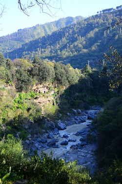 GOLE DELL ALCANTARA in Sicilia. Fotografie di Giulio Azzarello &copy;2016.