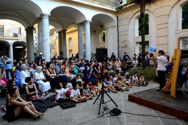 PULCINELLA Napoli. Fotografie di Giulio Azzarello ©2020. PULCINELLA Napoli. Fotografie di Giulio Azzarello ©2020.