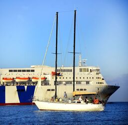 LA COSTA e il PORTO di PALERMO fotografie di Giulio Azzarello &copy;2018.