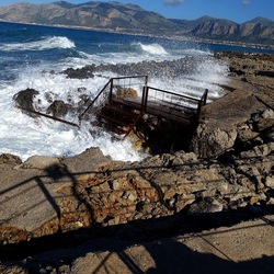 COSTA SICILIANA. Fotografie di Giulio Azzarello &copy;2022.