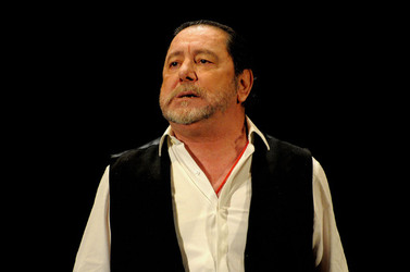 LUIGI MARIA BURRUANO attore italiano di origini siciliane. Fotografie di Giulio Azzarello ©2014. LUIGI MARIA BURRUANO attore italiano di origini siciliane. Fotografie di Giulio Azzarello ©2014.