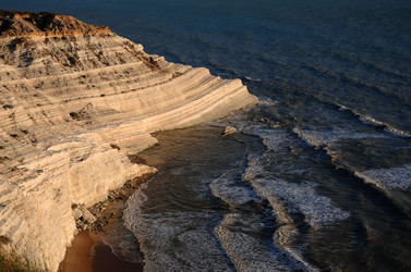 SCALA DEI TURCHI in Sicilia. Fotografie di Giulio Azzarello &copy;2014.
