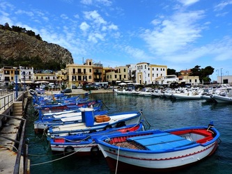 MONDELLO fotografie di Giulio Azzarello &copy;2020.