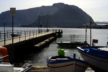 FEBBRAIO Fotografie di Giulio Azzarello &copy;2022.