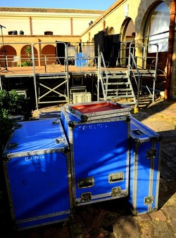 BACKSTAGE fotografie di Giulio Azzarello ©2020.