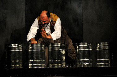 MARCO RENZI e il suo teatro. Fotografie di Giulio Azzarello ©2014.