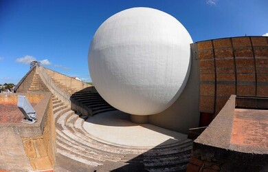 LA CHIESA MADRE a Gibellina nel Belice in Sicilia. Fotografie di Giulio Azzarello &copy;2014.
