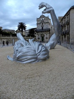 SIRACUSA arte a Ortiggia. Fotografie di Giulio Azzarello &copy;2014.