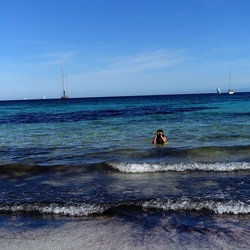 MONDELLO. Fotografie di Giulio Azzarello &copy;2024.