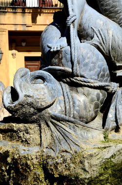 MONREALE in Sicilia. Fotografie di Giulio Azzarello &copy;2016.