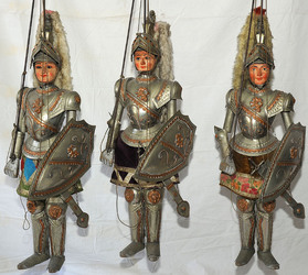 PUPI SICILIANI del 900 e dell 800. Collezione Cuticchio. Fotografie di Giulio Azzarello &copy;2014.