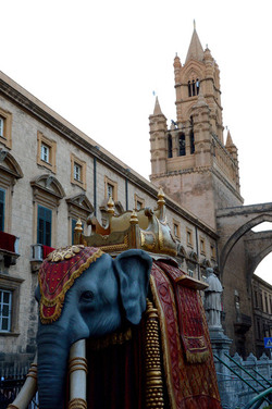 SANTA ROSALIA il festino della patrona di Palermo alcuni momenti. Fotografie di Giulio Azzarello ©2014. SANTA ROSALIA il festino della patrona di Palermo alcuni momenti. Fotografie di Giulio Azzarello ©2014.