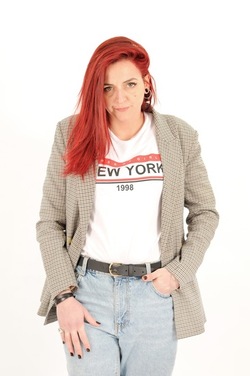 LUCREZIA artista modella attrice. Fotografie di Giulio Azzarello &copy;2018.